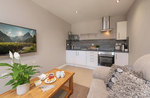 Netley Apartment | Studio 3 - Ground floor self catering fully equipped studio with patio area