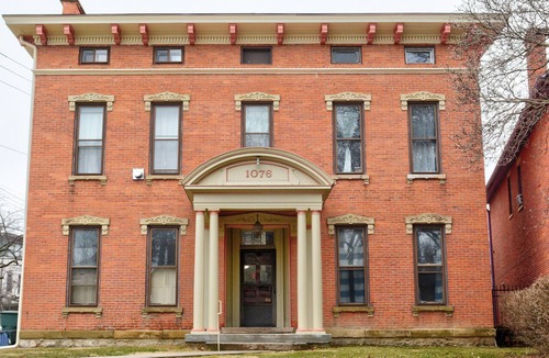 Victorian Village Apartment | Studio Apartment in the Short North!