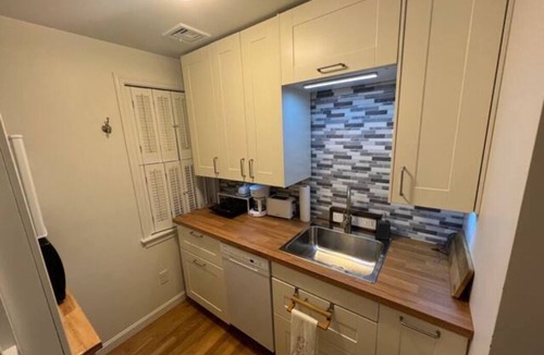 West Barnstable Apartment | Studio in New Addition - Quintessential Cape Cod