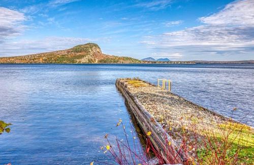 Rockwood House | Studio with shared dock & amazing view of Moosehead Lake & Mt Kineo