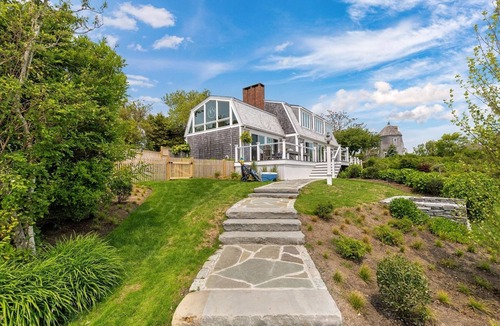 Chatham House | Stunning Beach Retreat - Walk to Beach - Chatham Bars Inn - Town + Game Room