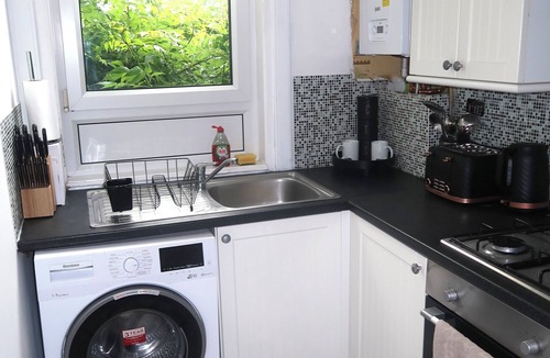 Dumfries Apartment | Stunning central apartment free public parking