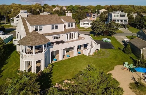 Fairhaven House | Stunning Luxury House with Sunset and Private Beach