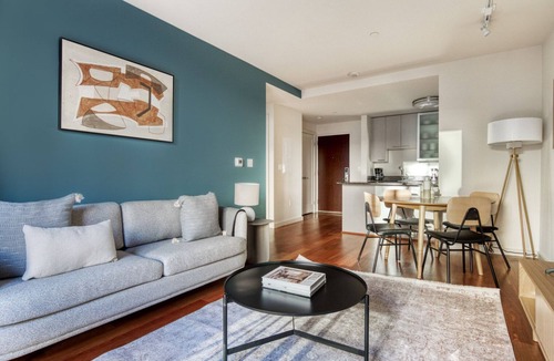 West End Apartment | Stunning North Station 2BR w/W/D & Gym, nr TD Garden, by Blueground