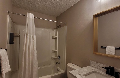 Fargo Apartment | Stunning Open Concept! Near NDSU and the Fargodome!