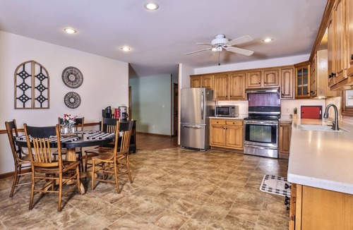 Minocqua House | Stunning private home surrounded by wildlife minutes from downtown Minocqua !