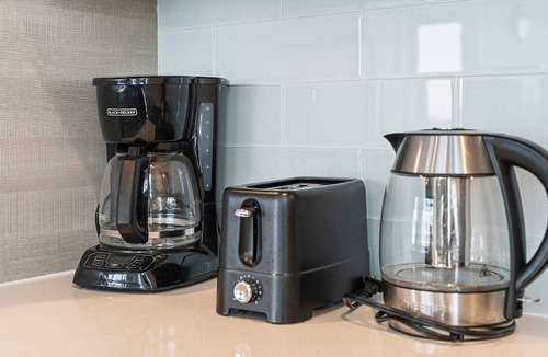 Somerville Apartment | Stunning View 2BR 2BA Condo High-end Building