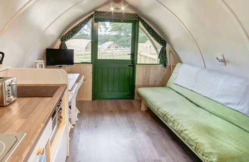 Langley-on-Tyne House | Stunning villa for 4 guests with WIFI and pets allowed
