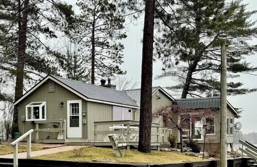 Wetmore House | STUNNING water views. 7 minutes from PR boat cruises. PERFECT HIDEAWAY!
