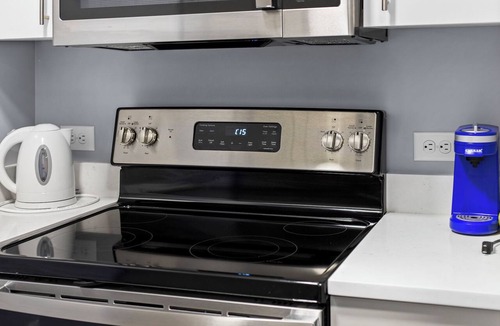 Everett Apartment | Stylish 1BR Near Encore 3zc9