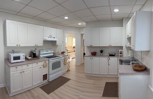 Revere House | Stylish 3BR Revere Home|Sleeps 8|Near Boston&Beach