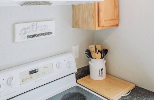 Fargo Apartment | Stylish Apartment Near Downtown Fargo & Sanford Hub