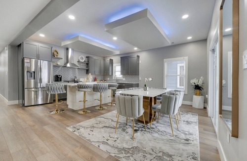 West Central Condo | Stylish Downtown Fort Wayne 3BR 2 BA Condo WiFi & Free Parking