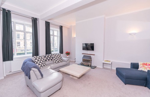 Old Town Apartment | Stylish Duplex Apartment In the Heart of Edinburgh