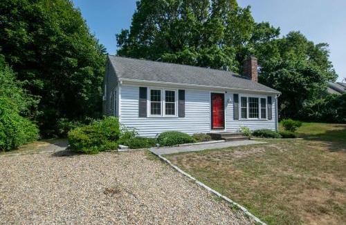 West Yarmouth House | Stylish Home Dog Friendly Close to Beach