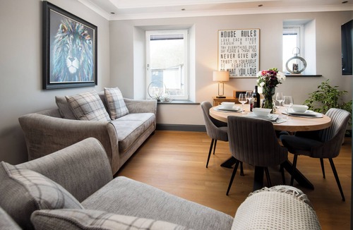 Tweedmouth House | Stylish Maisonette with view