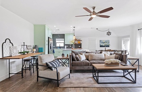 Pierson Place Historic District House | Stylish Retreat: Heated Pool w/Jets, Putting Green & Outdoor Kitchen