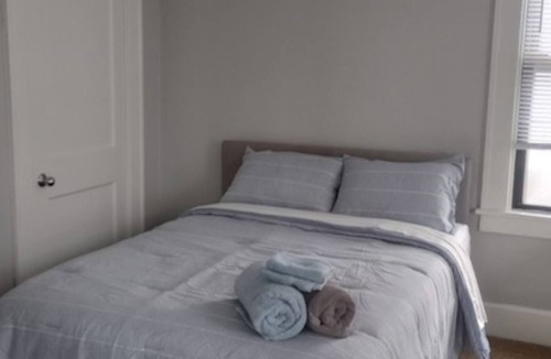 Athens Apartment | Stylish & Spacious Apartment close to Ohio University and Uptown Athens