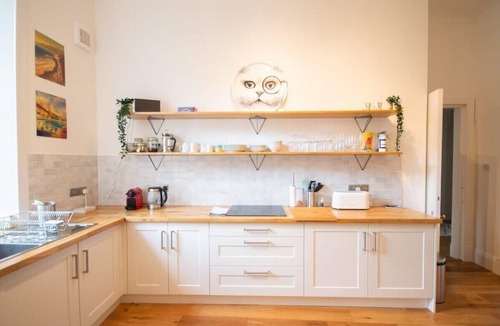Glasgow Westend Condo | Stylish West End Apartment in Glasgow