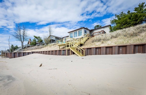 White River Township House | Sugar Sands Cottage - Lake Michigan