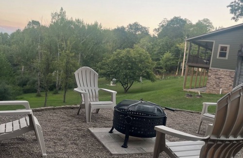 Lafferty Cabin | Summer at Piedmont Lake -Cozy Cabin - Fire Pit - Close to Reynolds Rd Boat Ramp