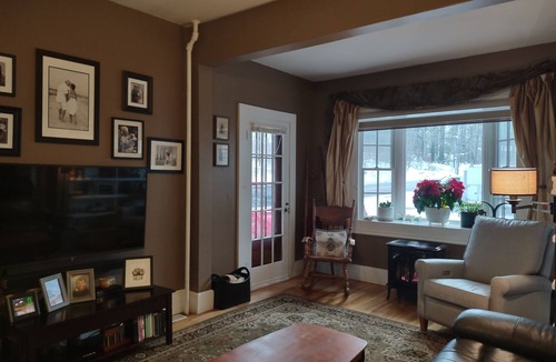South Portland Apartment | Summer long stay rental. 5 minutes to Portlands Old Port!