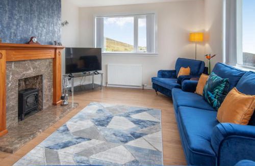 The Hebrides House | Sunny Hill - Ukc6884