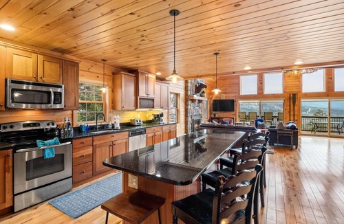 Sunday River Area Ski Chalet | Sunny View Chalet- Minutes to Sunday River- Awesome Mountain Views!