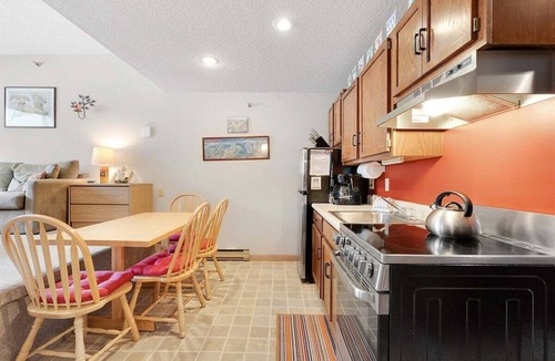 Sunday River Area Condo | Sunrise A-122: Ski-In/Ski-Out Sunday River Condo