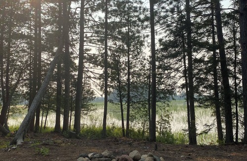 Isabella House | Sunrise Cabin - Secluded Rustic Retreat