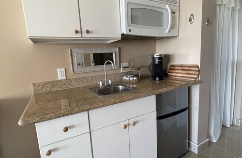 Hampton Condo | SUNRISE IN BED~BREATHTAKING OCEAN VIEWS~COUPLES RETREAT!