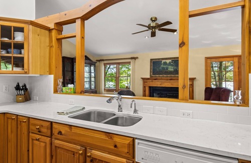 Alden House | Sunrise Shores at Thayer Lake