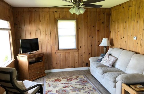 Muskegon Cottage | Sunset Beach Cottages #3 - Lake Michigan Shoreline