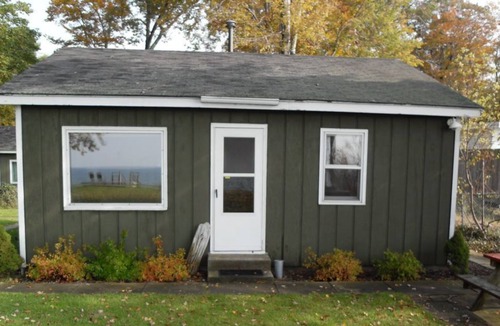 Muskegon Cottage | Sunset Beach Cottages #3 - Lake Michigan Shoreline