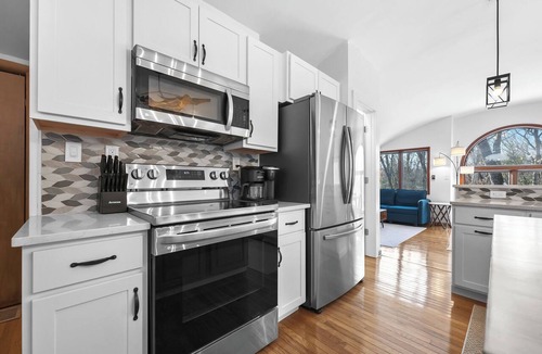 Higgins Lake House | Sunset Burrow Retreat in Roscommon, MI - whole house, 3 bed, 2.5 bath!