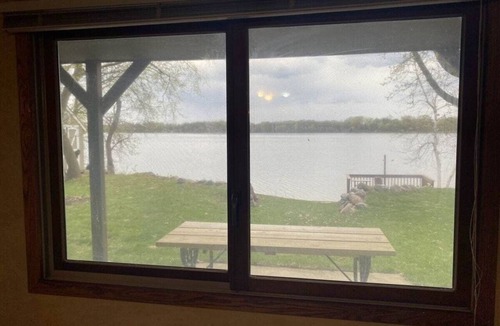 Dassel Cabin | Sunset Cabin 4-bedroom cabin in adorable Dassel perfect for relaxing getaways