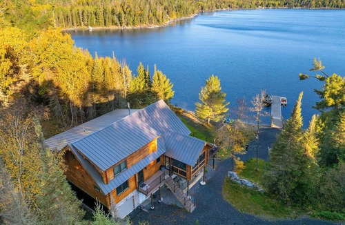 Crane Lake Cabin | Sunset Cove Retreat - private bay in Crane Lake with year-round availability!