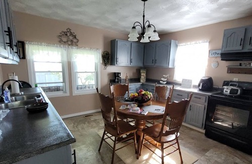 McArthur Other | Sunset Hills Farm---Amazing View, Close to Winery