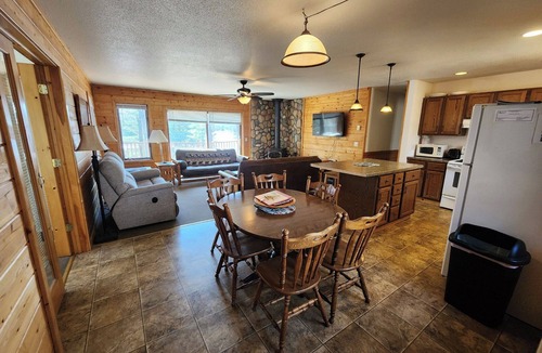 Hayward House | Sunset on the Bay | Vacation rental on Nelson | Lakefront | Private Dock
