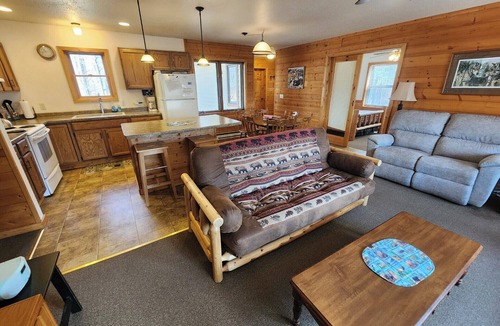 Hayward House | Sunset on the Bay | Vacation rental on Nelson | Lakefront | Private Dock