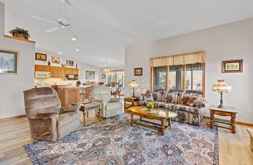 Sheboygan House | Sunset Vista – 2BR Central Elkhart Lake Retreat