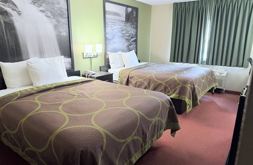 Fond du Lac Hotel | Super 8 by Wyndham Fond Du Lac