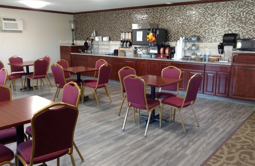 Glenwood Hotel | Super 8 by Wyndham Glenwood