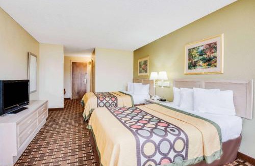 Port Clinton Hotel | Super 8 by Wyndham Port Clinton