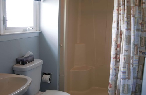 Hampton Cottage | Super Clean 2 Bedroom Cottage