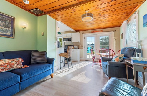 York Beach Cottage | Super Close to Short Sands Beach!