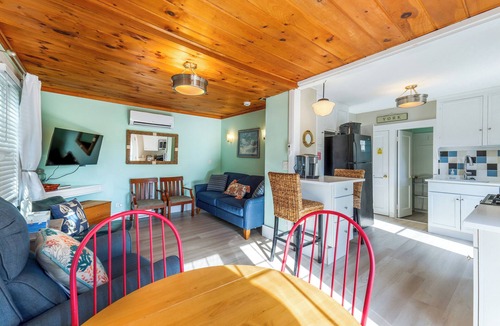 York Beach Cottage | Super Close to Short Sands Beach!