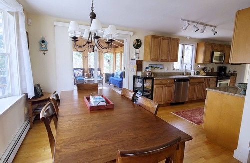 Wellfleet House | Super Comfortable 3BD-Close to Duck Pond, A/C, Screen Porch, Outdoor Shower, Deck