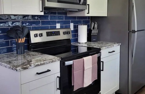Fargo Apartment | Super Cute & Charming!