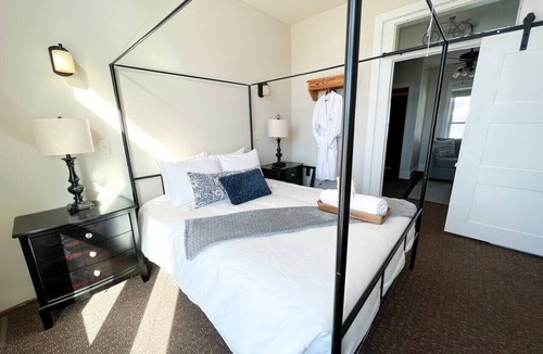 Bayfield Hotel | Superior Suite @ The Bayfield Guest House